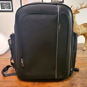 Tumi Larson backpack Larrivé